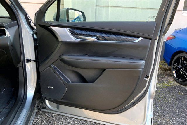 Used 2024 Cadillac XT6 Premium Luxury w/ Technology Package AWD/4WD image 24
