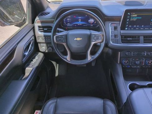 Used 2022 Chevrolet Suburban High Country AWD/4WD image 19
