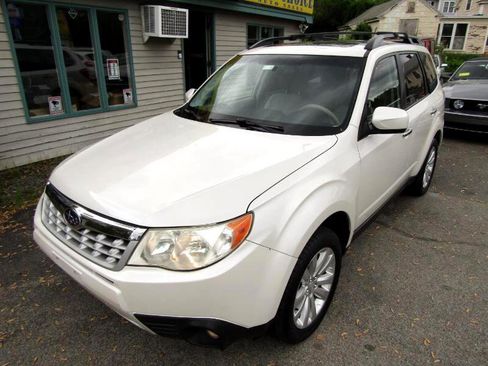 Used 2013 Subaru Forester 2.5X Premium w/ All-Weather Plus Pkg image 10