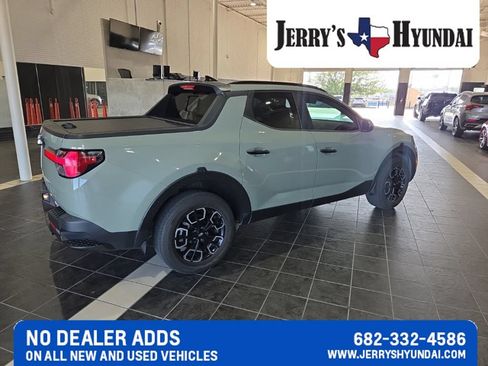 Used 2022 Hyundai Santa Cruz SEL w/ Activity Package FWD image 5