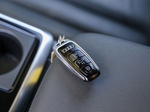 Used 2021 Audi Q7 2.0T Premium w/ Convenience Package image 39