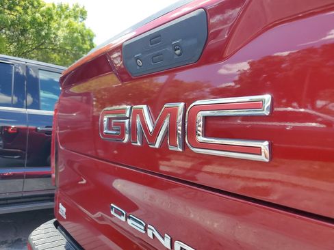 Used 2022 GMC Sierra 1500 Denali w/ Denali Premium Package AWD/4WD image 6