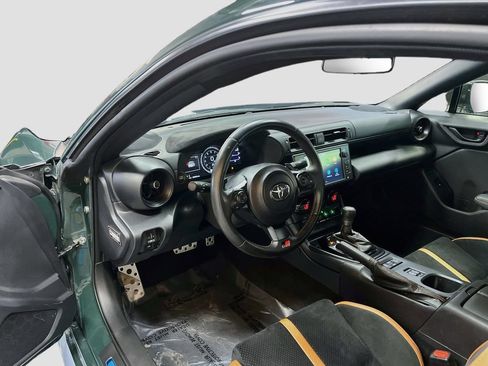 Used 2025 Toyota GR86 Hakone Edition RWD image 9