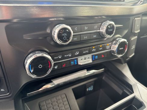 Certified 2024 Ford F450 Lariat w/ Lariat Ultimate Package image 22