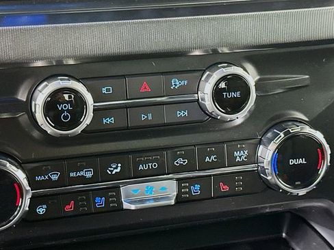 New 2026 Ford F450 Platinum w/ FX4 Off-Road Package image 21