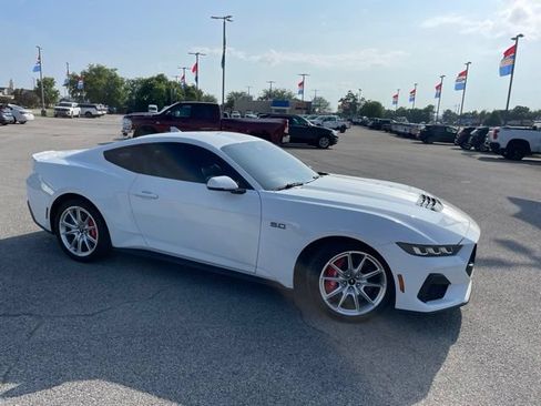 Used 2024 Ford Mustang GT Premium RWD image 2
