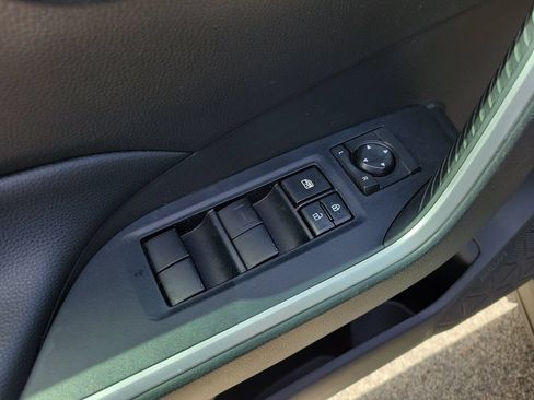 Used 2021 Toyota RAV4 XLE AWD/4WD image 19