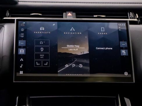 New 2026 Land Rover Range Rover Velar Dynamic SE image 18