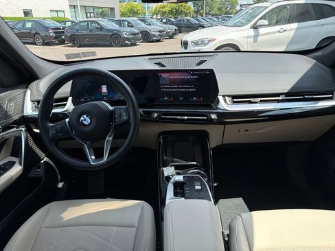 Used 2023 BMW X1 xDrive28i w/ Convenience Package AWD/4WD image 11