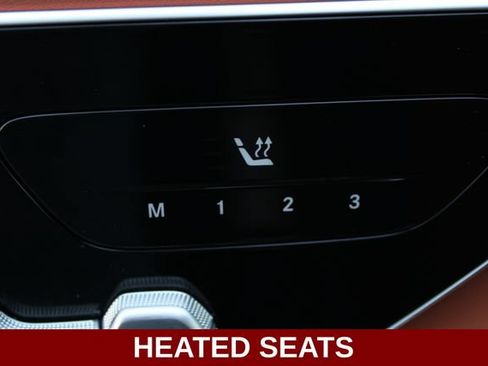 Used 2023 Mercedes-Benz GLC 300 4MATIC image 4