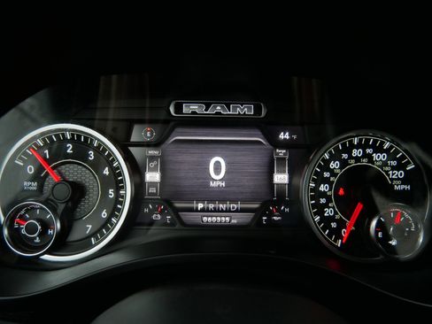 Used 2021 RAM 1500 Laramie image 27