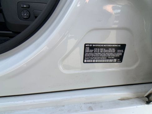 Used 2025 BMW X3 M50 w/ Premium Package image 30