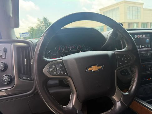 Used 2018 Chevrolet Silverado 2500 High Country w/ Duramax Plus Package AWD/4WD image 26