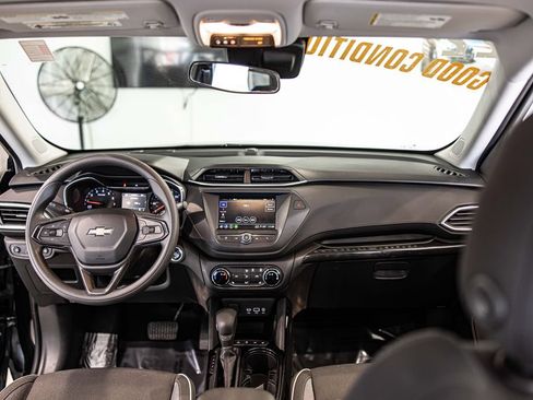 Used 2022 Chevrolet TrailBlazer LT FWD image 34