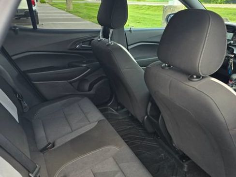 Used 2024 Chevrolet Trax RS w/ Sunroof Package FWD image 34