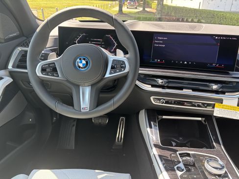 New 2026 BMW X5 xDrive50e w/ Executive Package AWD/4WD image 19