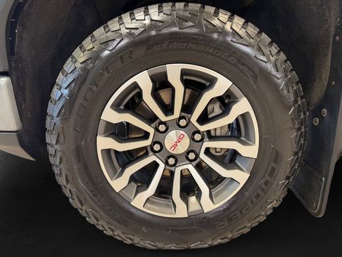 Used 2023 GMC Sierra 1500 AT4 image 9