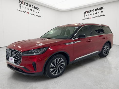 New 2026 Lincoln Aviator 2WD image 5