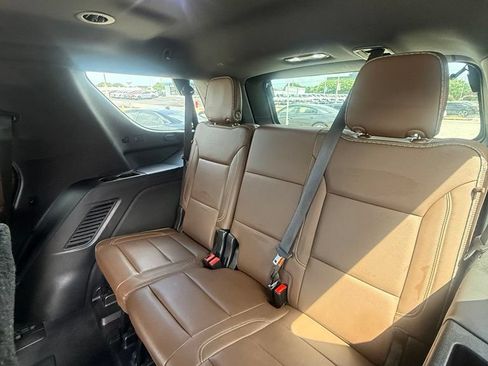Used 2021 Chevrolet Tahoe High Country AWD/4WD image 17