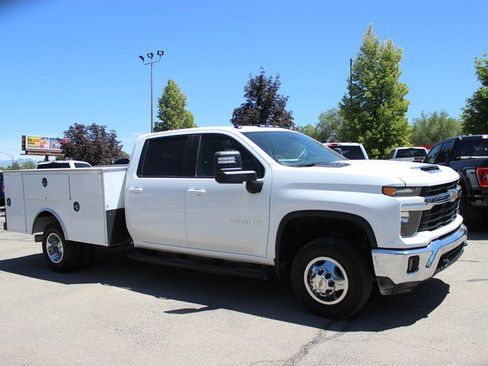 Used 2024 Chevrolet Silverado 3500 LT w/ Convenience Package AWD/4WD image 7