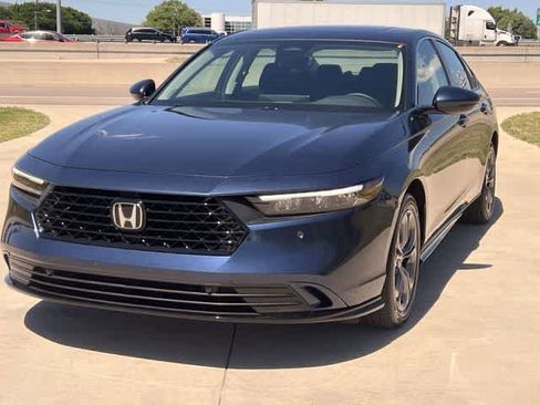 Used 2024 Honda Accord EX-L image 2