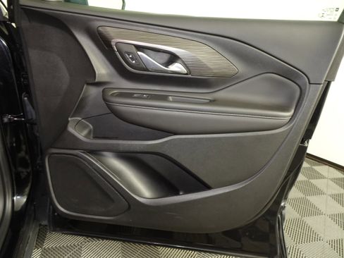 Used 2023 GMC Terrain SLT w/ LPO, Floor Liner Package image 47