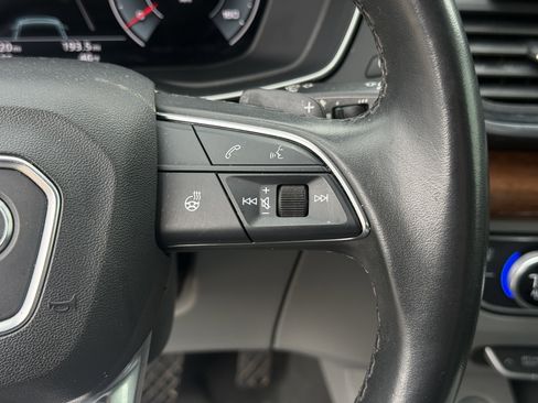 Used 2021 Audi Q5 Premium Plus image 17