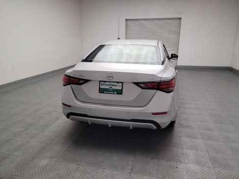Used 2021 Nissan Sentra SV FWD image 7