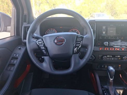 Certified 2025 Nissan Frontier PRO-4X w/ Pro Convenience Package AWD/4WD image 11