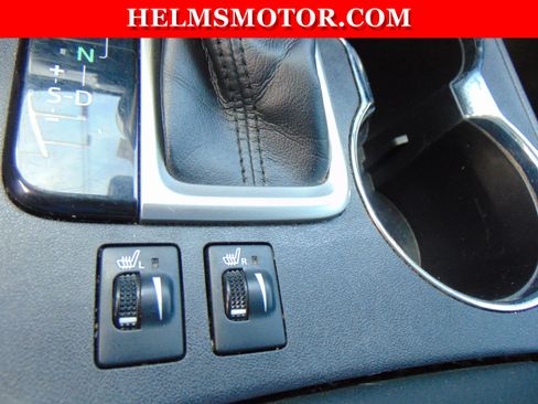 Used 2018 Toyota Highlander XLE AWD/4WD image 25