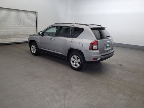 Used 2015 Jeep Compass Sport w/ Power Value Group FWD image 3