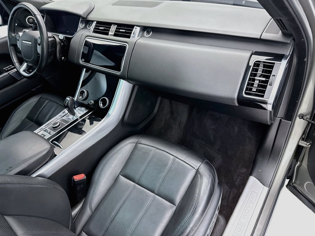 Used 2019 Land Rover Range Rover Sport HSE AWD/4WD image 16