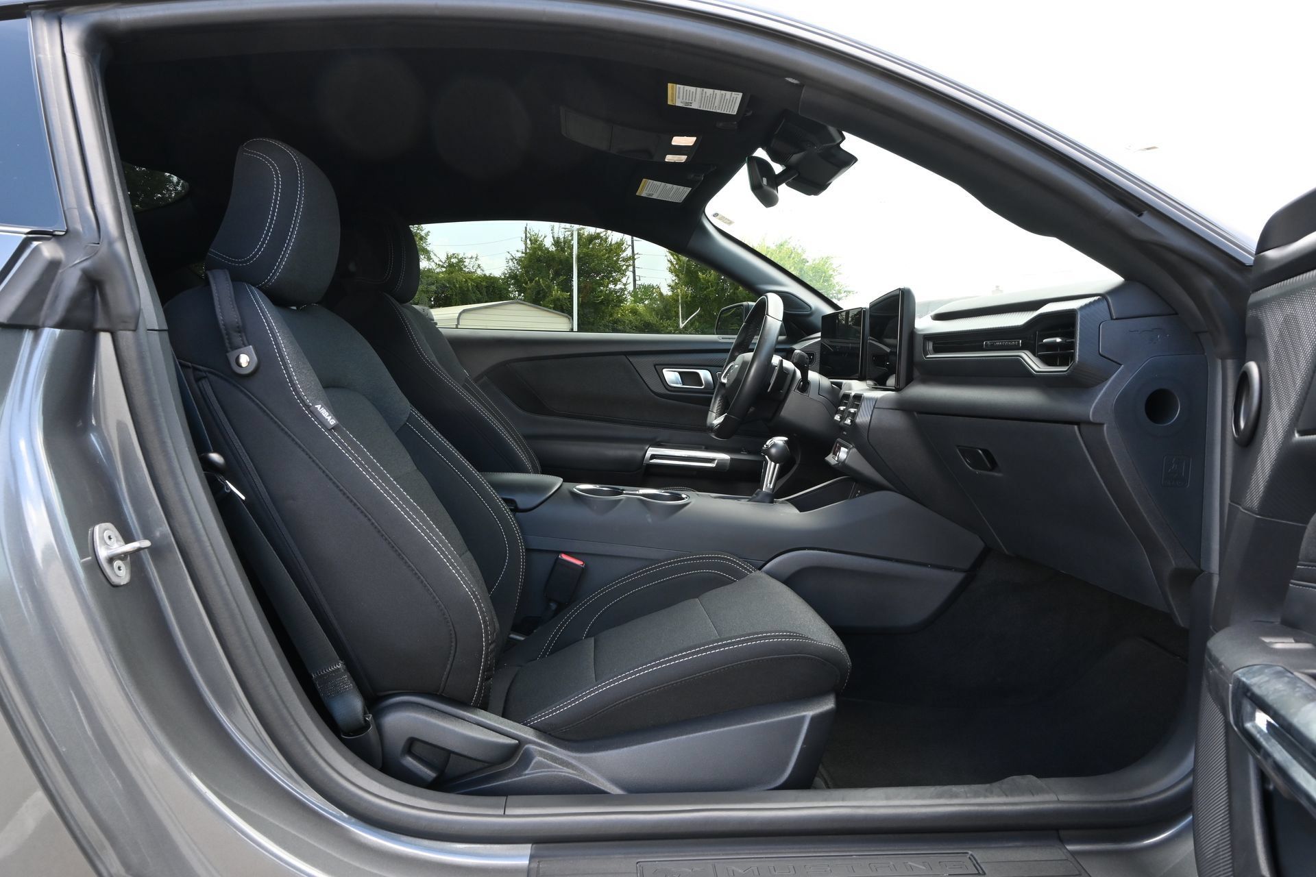 Used 2025 Ford Mustang GT RWD image 25