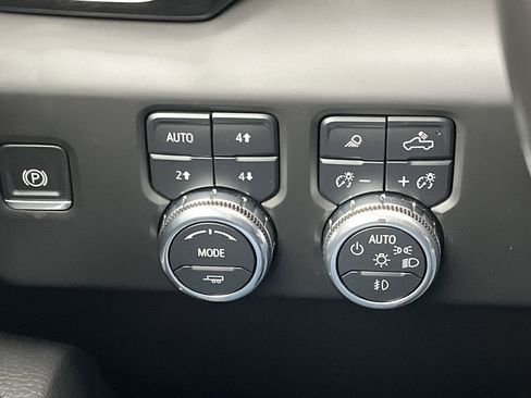 Certified 2025 GMC Sierra 2500 Denali w/ Denali Reserve Package image 18