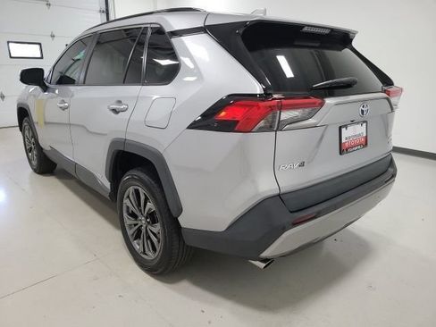 Certified 2022 Toyota RAV4 Limited AWD/4WD image 5