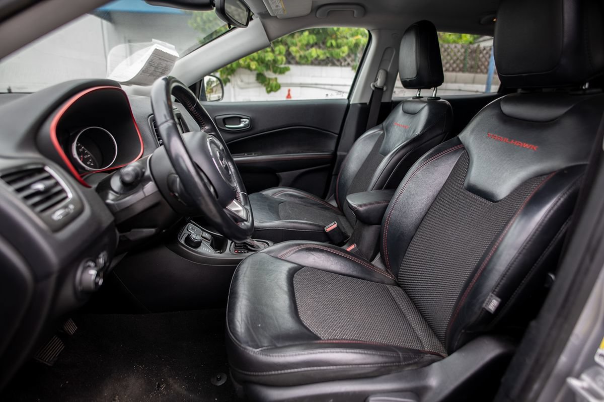 Used 2019 Jeep Compass Trailhawk AWD/4WD image 17