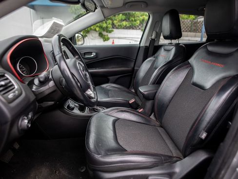 Used 2019 Jeep Compass Trailhawk image 17