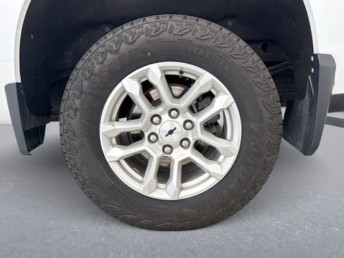 Used 2023 Chevrolet Silverado 1500 RST w/ Protection Package AWD/4WD image 19