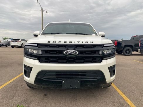 Used 2024 Ford Expedition Limited AWD/4WD image 19
