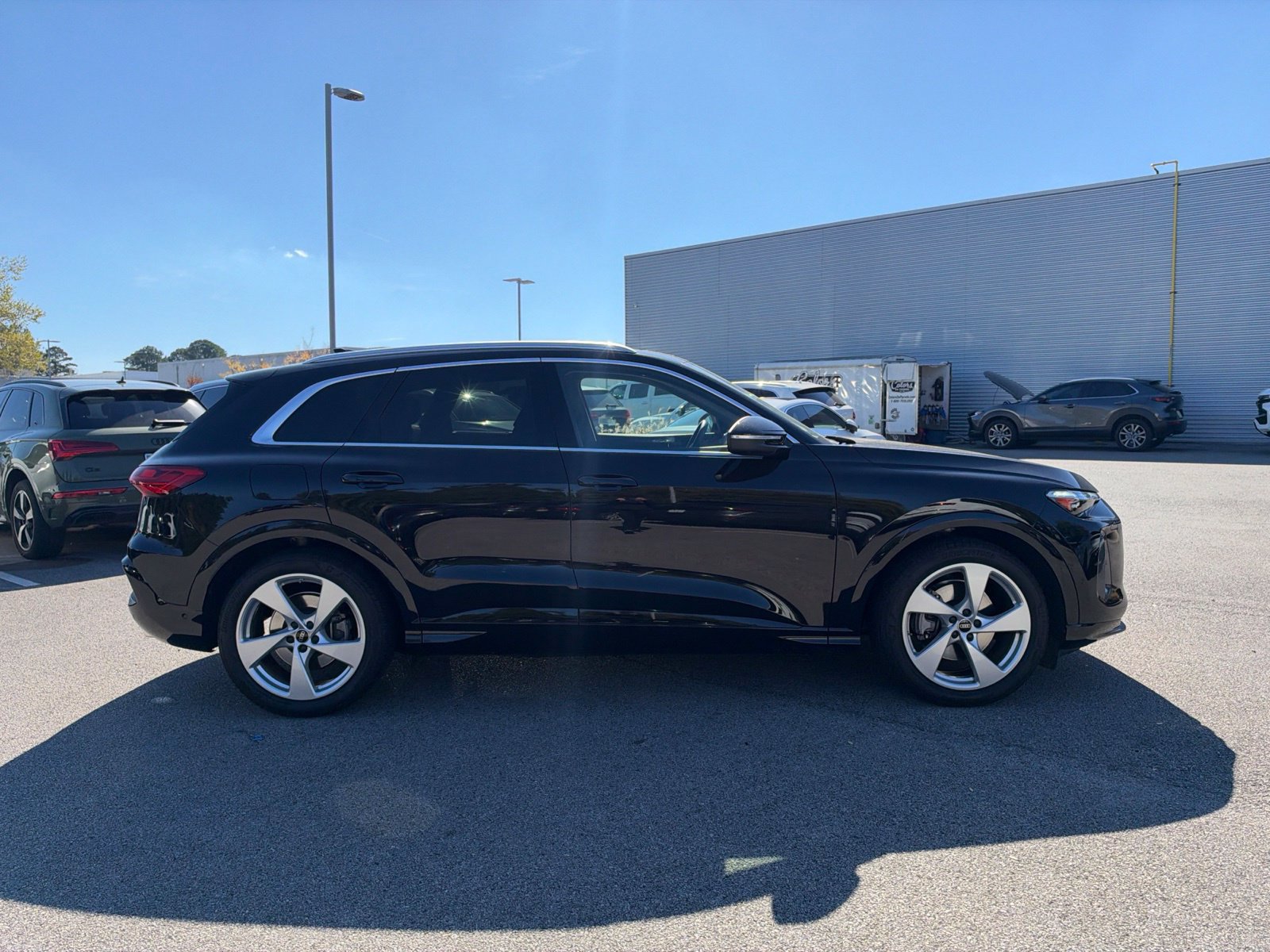 Used 2025 Audi Q5 Prestige AWD/4WD image 4