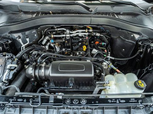 Used 2021 Ford Explorer XLT w/ Equipment Group 202A image 20