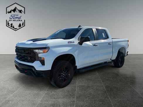 Used 2025 Chevrolet Silverado 1500 Custom Trail Boss AWD/4WD image 1
