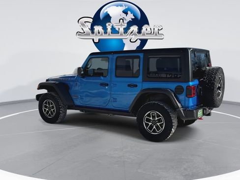 Used 2024 Jeep Wrangler Unlimited Rubicon AWD/4WD image 7