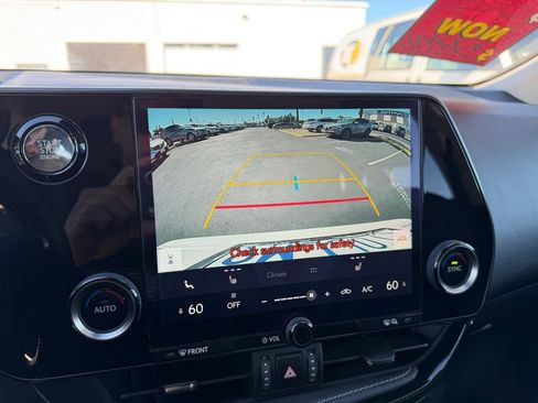 Used 2025 Lexus NX 250 FWD image 25