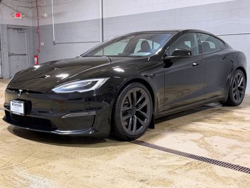 Used 2021 Tesla Model S Plaid image 6