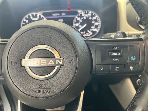 Used 2023 Nissan Rogue SL FWD image 73