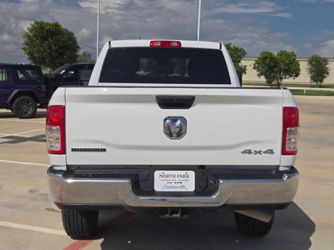 Used 2024 RAM 2500 Big Horn AWD/4WD image 4