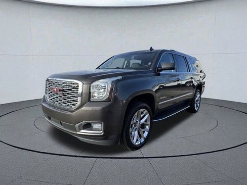Used 2019 GMC Yukon XL Denali w/ Open Road Package image 7