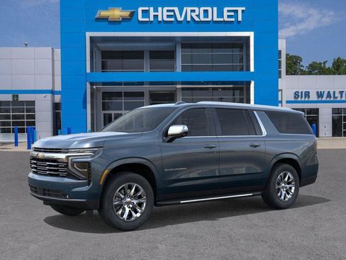 New 2026 Chevrolet Suburban Premier AWD/4WD image 2