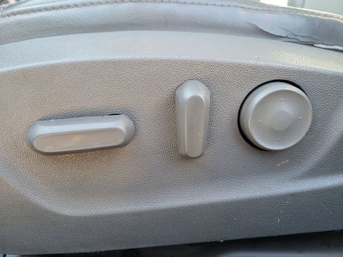 Used 2014 Chevrolet Malibu LT image 16